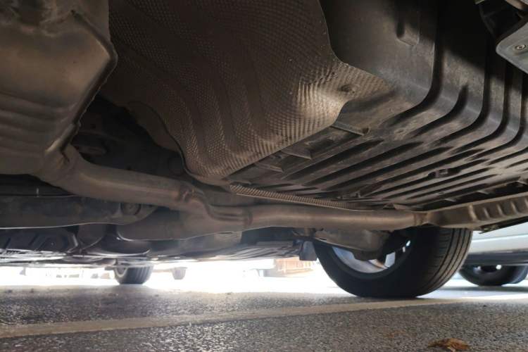 Used Mercedes-Benz E-Class 2019 E 300 L Luxury Model Chassis Rear Left