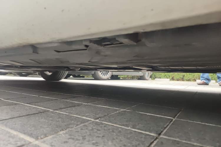 Used Mercedes-Benz E-Class 2019 E 260 Sport Edition Chassis Rear Left