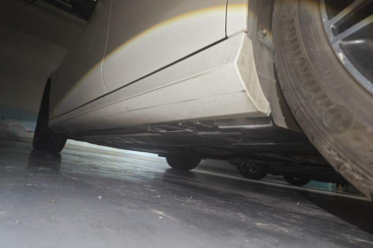 Used Mercedes-Benz E-Class 2019 E 200 Sport Edition Chassis Rear Left