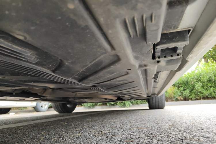 Used Mercedes-Benz E-Class 2019 E 200 Sport Edition Chassis Rear Right