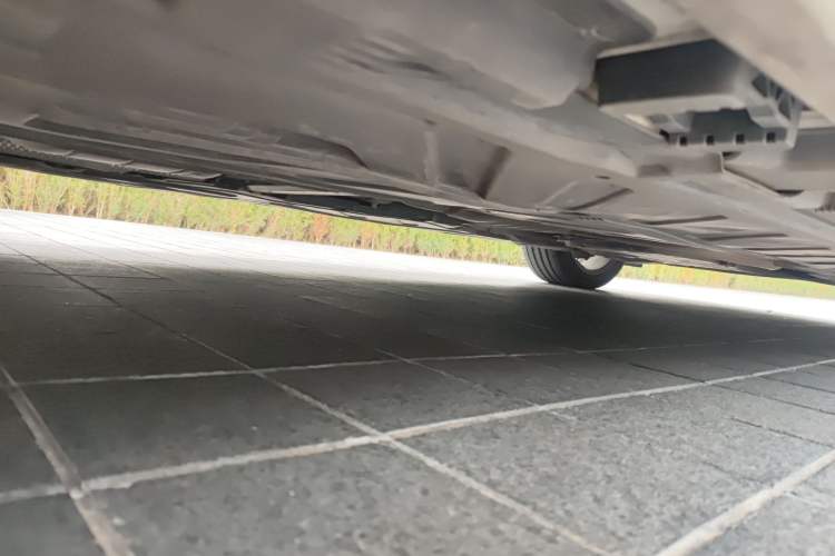 Used Mercedes-Benz E-Class 2019 E 260 Sport Edition Chassis Rear Right