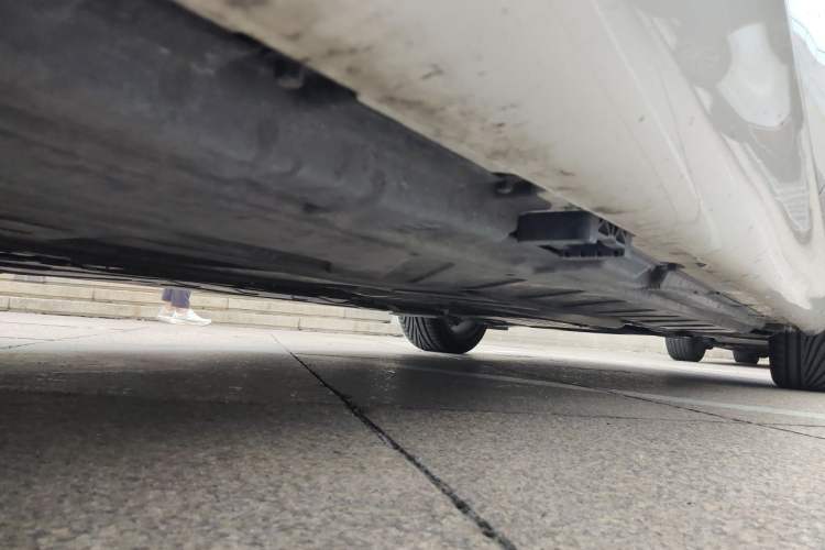Used Mercedes-Benz E-Class 2019 E 200 L Chassis Rear Right