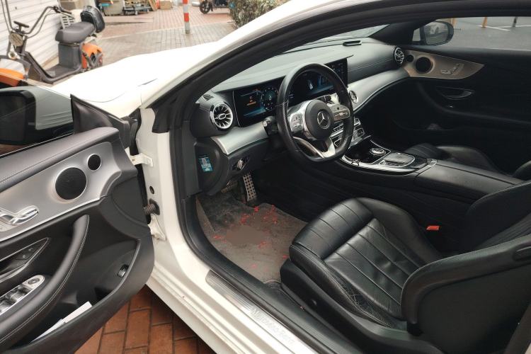 Used Mercedes-Benz E-Class 2019 E 200 Coupe Driver Seat