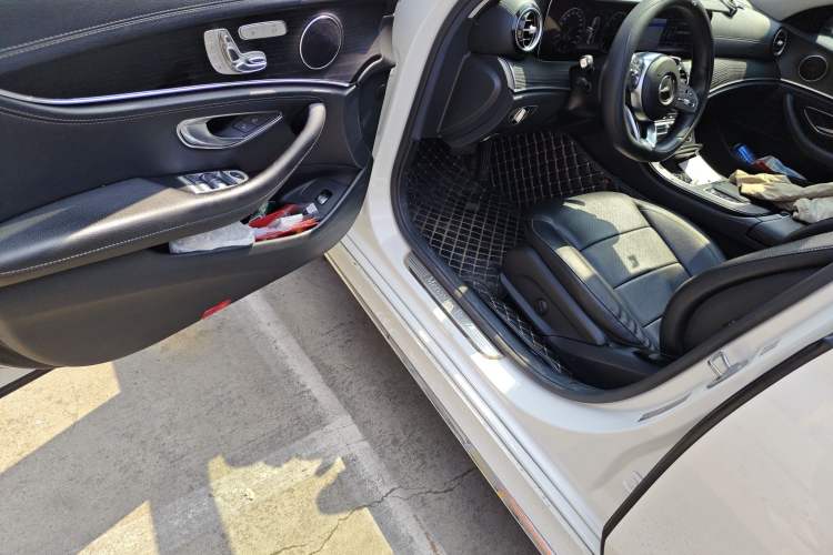 Used Mercedes-Benz E-Class 2019 Restyled E 300 L Sporty and Stylish Edition Driver Seat