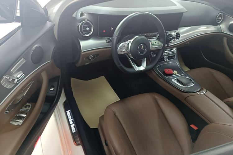 Used Mercedes-Benz E-Class 2019 E 260 Sport Edition 4MATIC Driver Seat