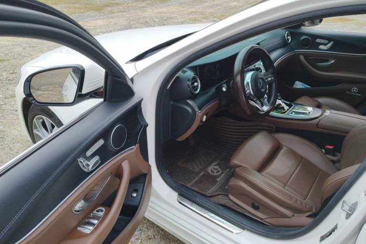 Used Mercedes-Benz E-Class 2019 E 200 L Sport 4MATIC Driver Seat