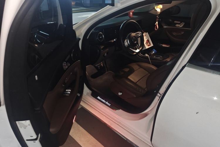 Used Mercedes-Benz E-Class 2019 Restyled E 300 L Sporty and Stylish Edition Driver Seat
