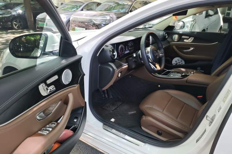 Used Mercedes-Benz E-Class 2019 Restyled E 300 L Sport Luxury Edition Driver Seat