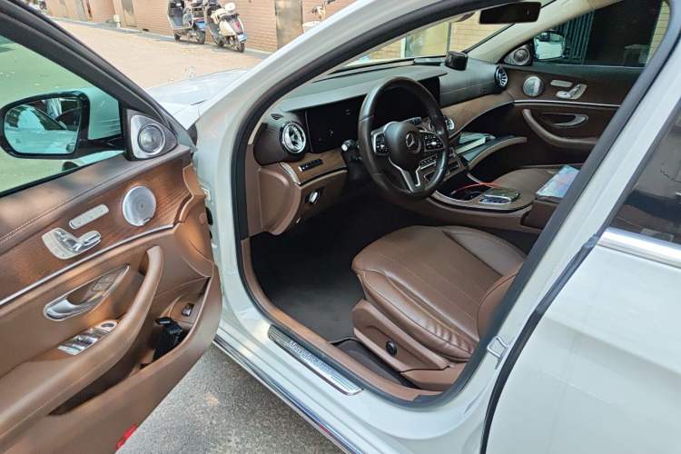 Used Mercedes-Benz E-Class 2019 Restyled E 300 L Luxury Edition Driver Seat