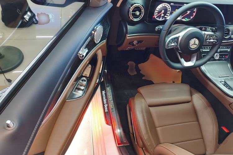Used Mercedes-Benz E-Class 2019 E 260 L Sport Edition Driver Seat