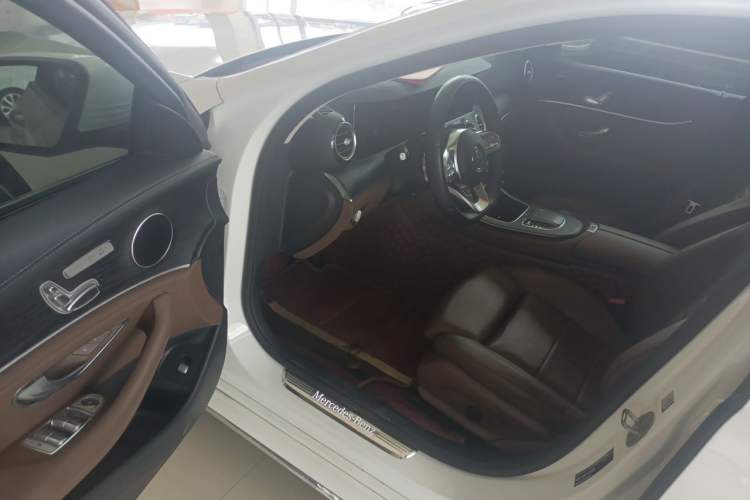 Used Mercedes-Benz E-Class 2019 E 260 L Sport Edition Driver Seat