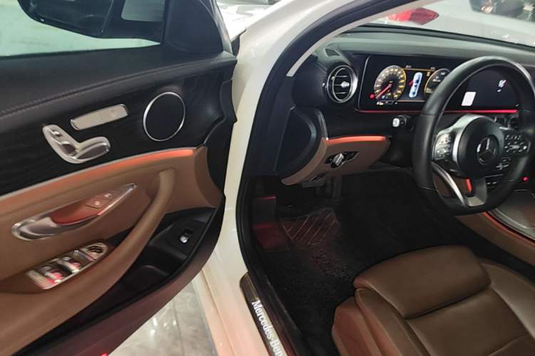 Used Mercedes-Benz E-Class 2019 E 200 L Sport Edition Driver Seat