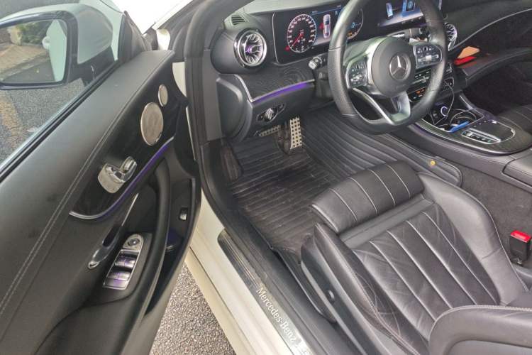 Used Mercedes-Benz E-Class 2019 E 200 Coupe Driver Seat