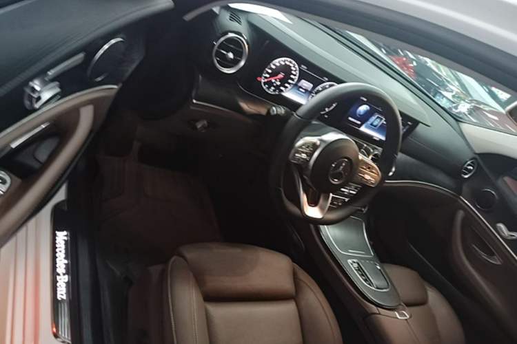 Used Mercedes-Benz E-Class 2019 E 200 L Sport Edition Driver Seat