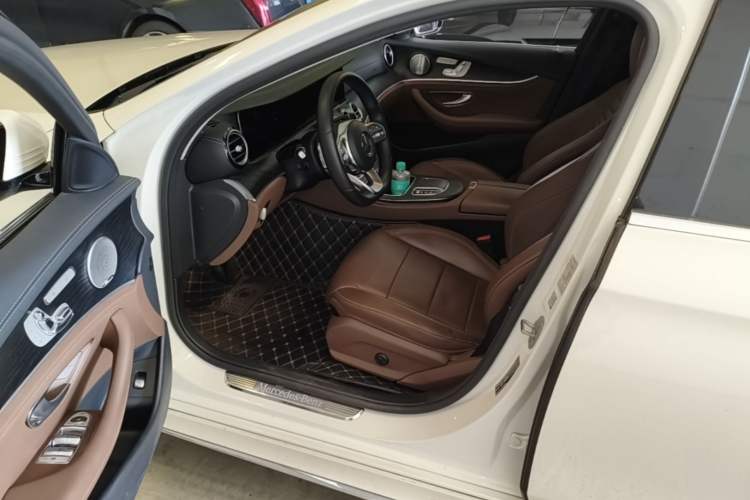 Used Mercedes-Benz E-Class 2019 E 300 L Sport Luxury Edition Driver Seat