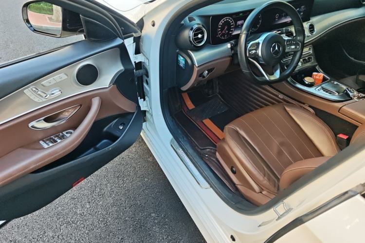 Used Mercedes-Benz E-Class 2019 E 260 Sport Edition 4MATIC Driver Seat