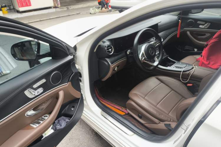 Used Mercedes-Benz E-Class 2019 E 300 L Sport Luxury Edition Driver Seat