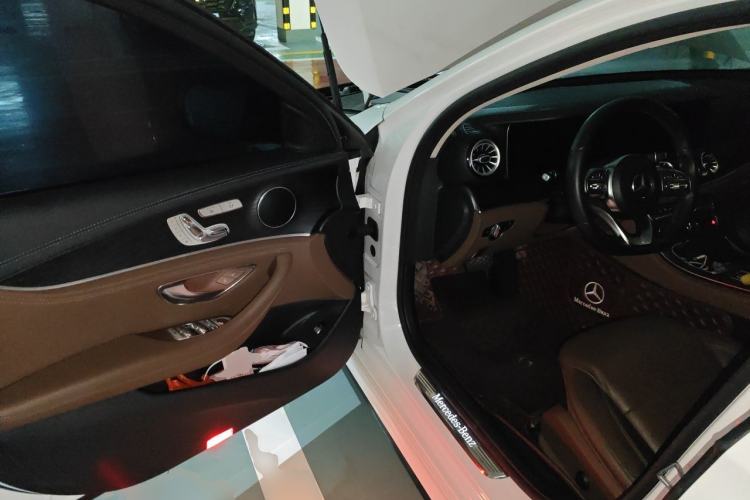 Used Mercedes-Benz E-Class 2019 Restyled E 300 L Sporty and Stylish Edition Driver Seat