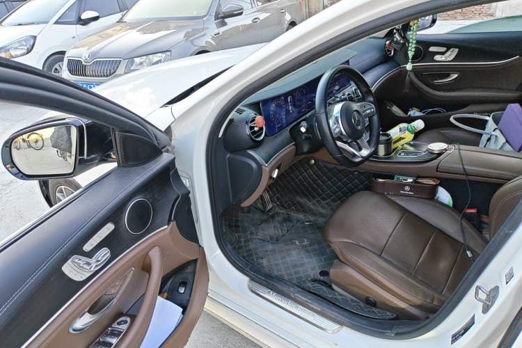 Used Mercedes-Benz E-Class 2019 Restyled E 300 L Sporty and Stylish Edition Driver Seat