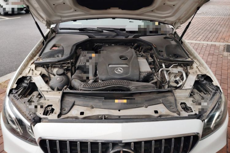 Used Mercedes-Benz E-Class 2019 E 200 Coupe Engine Bay