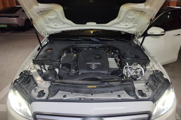 Used Mercedes-Benz E-Class 2019 E 200 L Sport Edition Engine Bay
