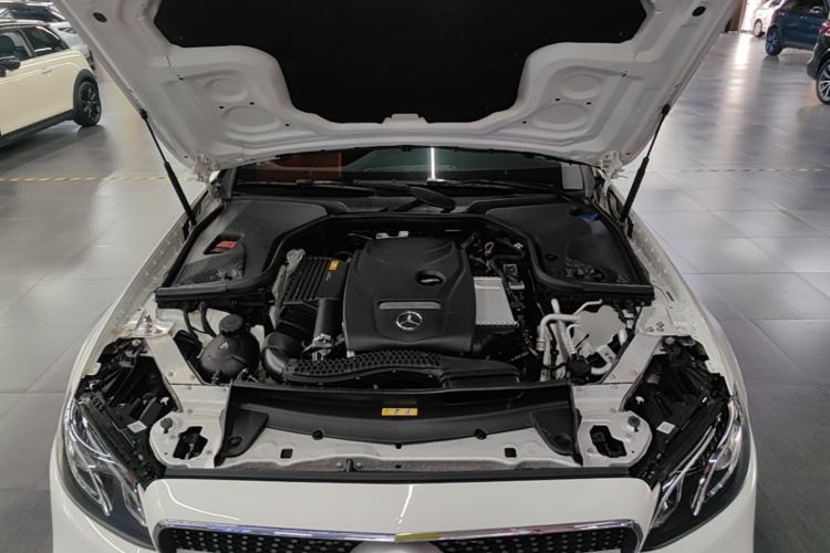 Used Mercedes-Benz E-Class 2019 E 200 Coupe Engine Bay