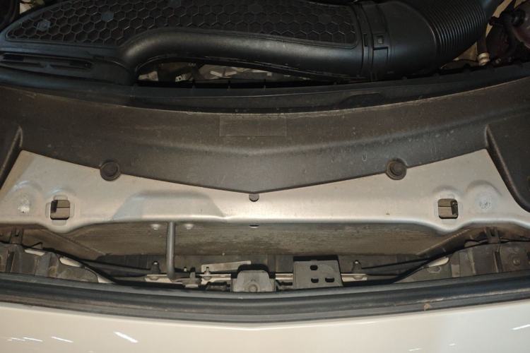 Used Mercedes-Benz E-Class 2019 E 260 L Sport Edition Engine Bay