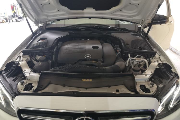 Used Mercedes-Benz E-Class 2019 E 260 Sport Edition Engine Bay