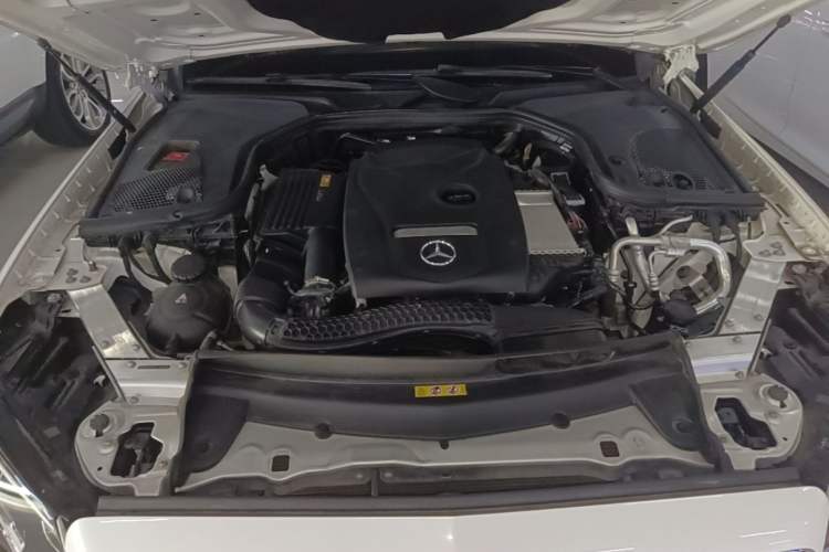 Used Mercedes-Benz E-Class 2019 E 200 L Sport Edition Engine Bay
