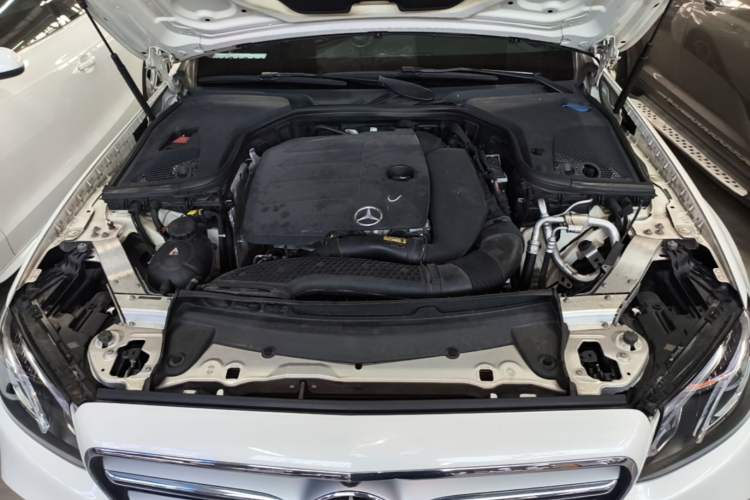 Used Mercedes-Benz E-Class 2019 Restyled E 300 L Sport Luxury Edition Engine Bay