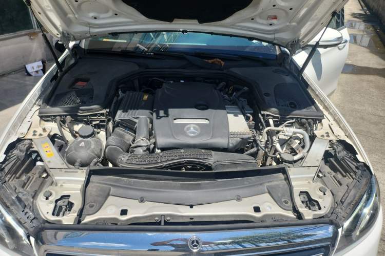 Used Mercedes-Benz E-Class 2019 E 300 L Stylish Model Engine Bay