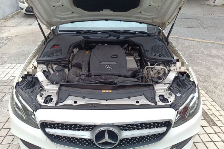 Used Mercedes-Benz E-Class 2019 E 200 Coupe Engine Bay