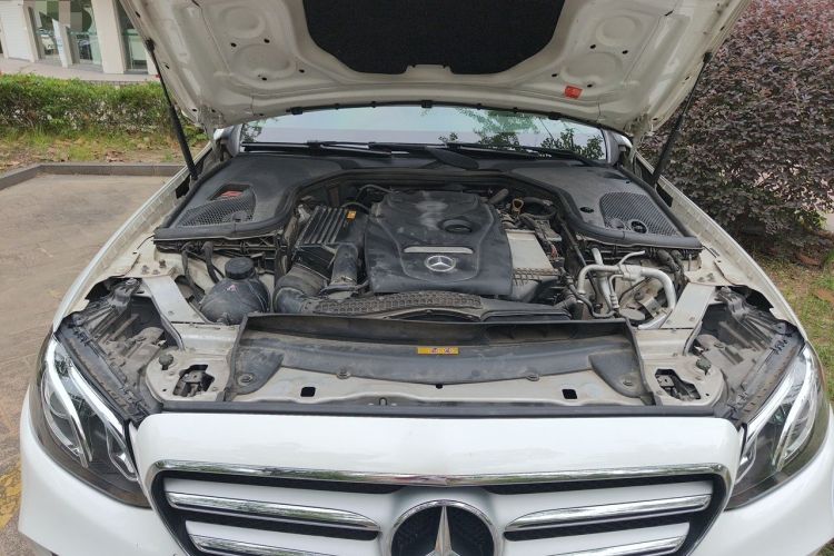 Used Mercedes-Benz E-Class 2019 E 200 L Sport Edition Engine Bay