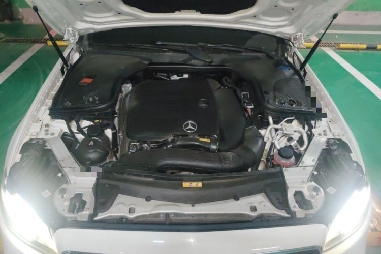 Used Mercedes-Benz E-Class 2019 E 260 Sport Edition Engine Bay
