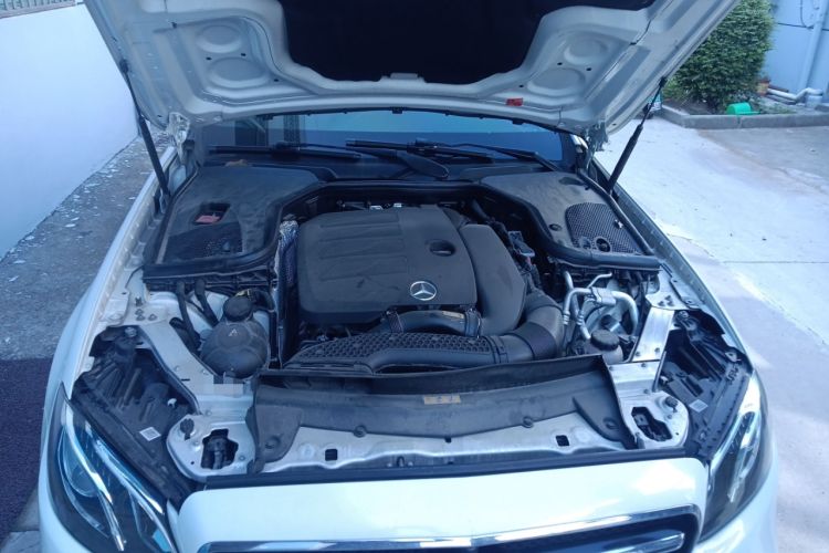 Used Mercedes-Benz E-Class 2019 E 260 Sport Edition Engine Bay