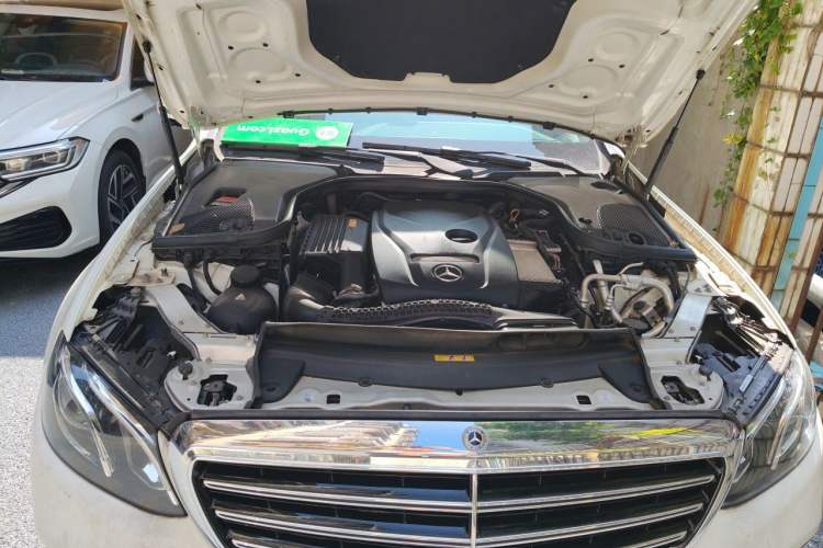 Used Mercedes-Benz E-Class 2019 E 300 L Luxury Model Engine Bay