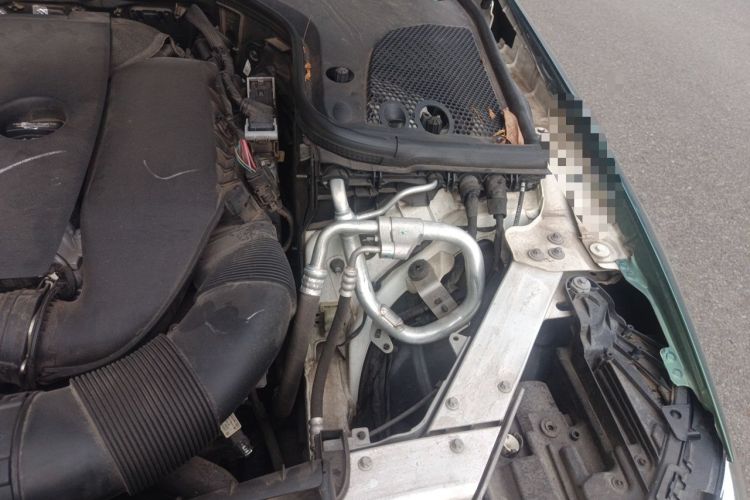 Used Mercedes-Benz E-Class 2019 Restyled E 300 L Sport Luxury Edition Engine Bay Left