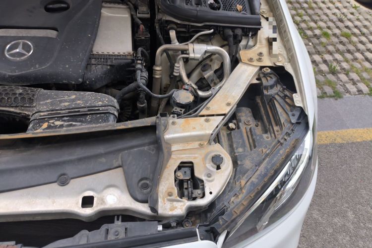 Used Mercedes-Benz E-Class 2019 E 300 L Sporty and Stylish Model Engine Bay Left