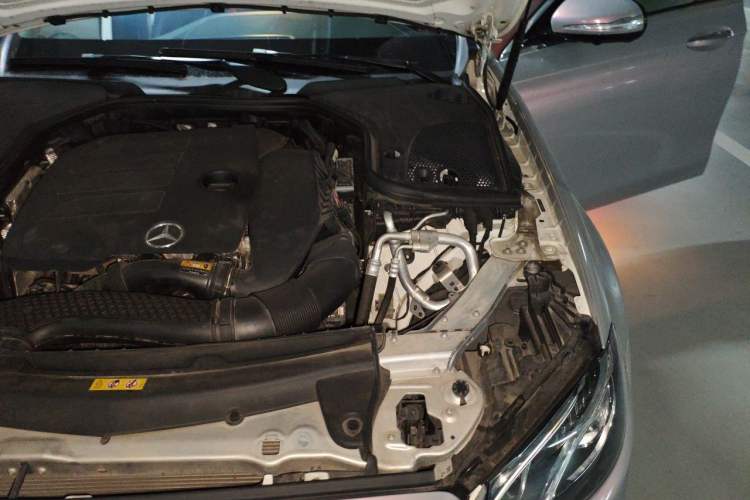 Used Mercedes-Benz E-Class 2019 Restyled E 300 L Sport Luxury Edition Engine Bay Left