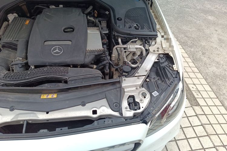 Used Mercedes-Benz E-Class 2019 E 200 Coupe Engine Bay Left