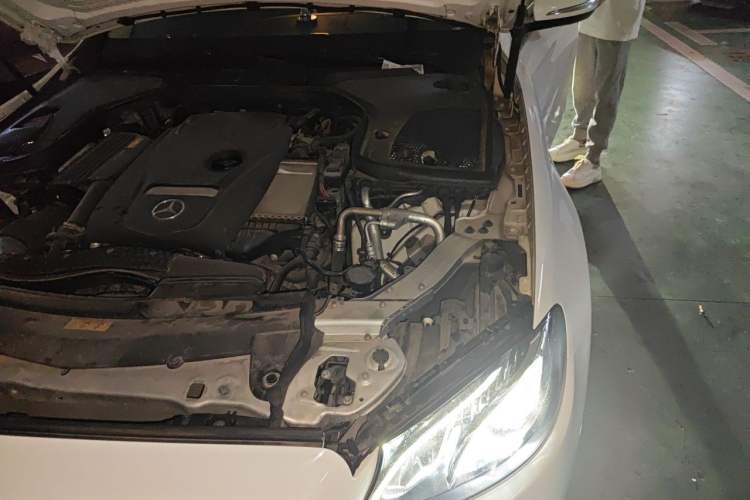Used Mercedes-Benz E-Class 2019 E 200 L Sport Edition Engine Bay Left