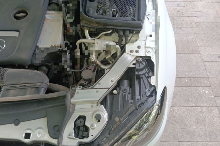 Used Mercedes-Benz E-Class 2019 E 200 L Sport 4MATIC Engine Bay Left