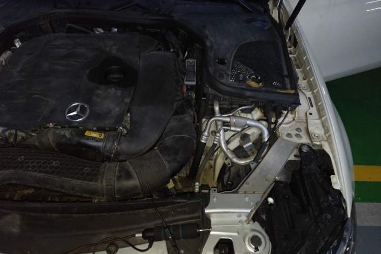 Used Mercedes-Benz E-Class 2019 Restyled E 300 L Sport Luxury Edition Engine Bay Left
