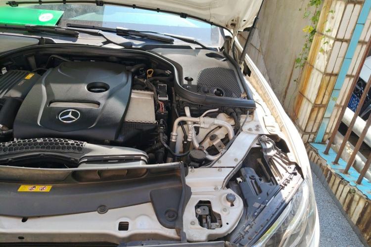 Used Mercedes-Benz E-Class 2019 E 300 L Luxury Model Engine Bay Left