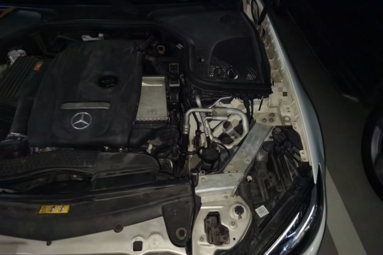 Used Mercedes-Benz E-Class 2019 E 200 Coupe Engine Bay Left