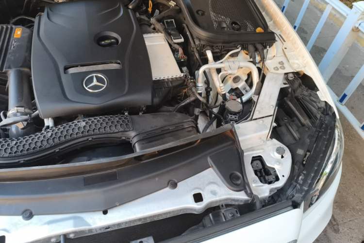 Used Mercedes-Benz E-Class 2019 E 200 L Sport Edition Engine Bay Left