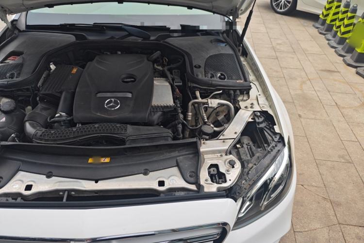 Used Mercedes-Benz E-Class 2019 E 200 L Sport Edition Engine Bay Left
