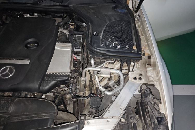 Used Mercedes-Benz E-Class 2019 E 200 Sport Edition Engine Bay Left