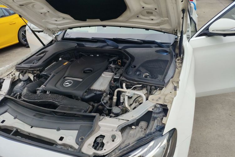 Used Mercedes-Benz E-Class 2019 E 300 L Sport Luxury Edition Engine Bay Left