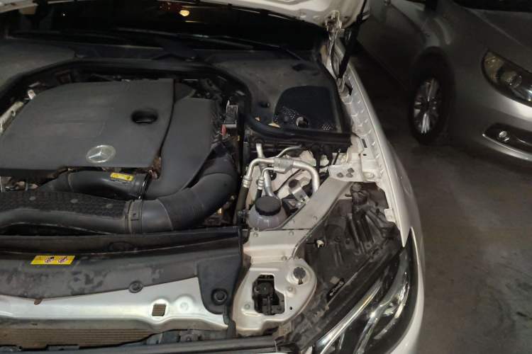 Used Mercedes-Benz E-Class 2019 E 260 L Sport Edition Engine Bay Left
